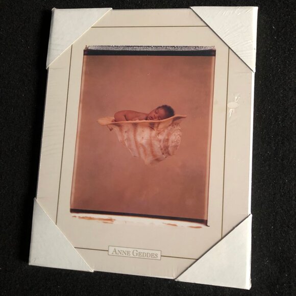 Two Anna Geddes wood wall plaques babies photo prints wall decor small - Picture 4 of 5